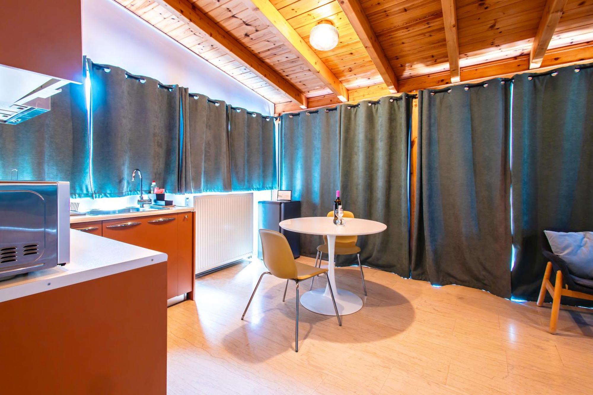 Lis153 By Smart Cozy Suites - Top Floors With Amazing City View - Available 24Hr 雅典 外观 照片