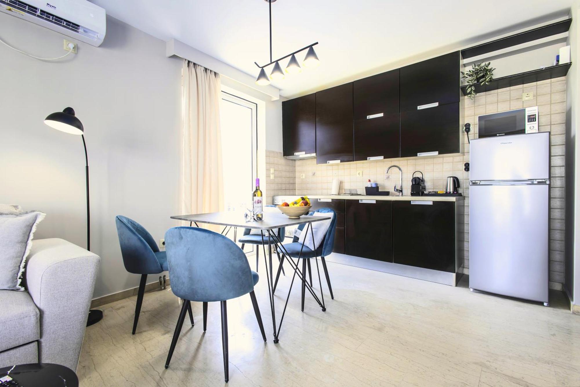 Lis153 By Smart Cozy Suites - Top Floors With Amazing City View - Available 24Hr 雅典 外观 照片