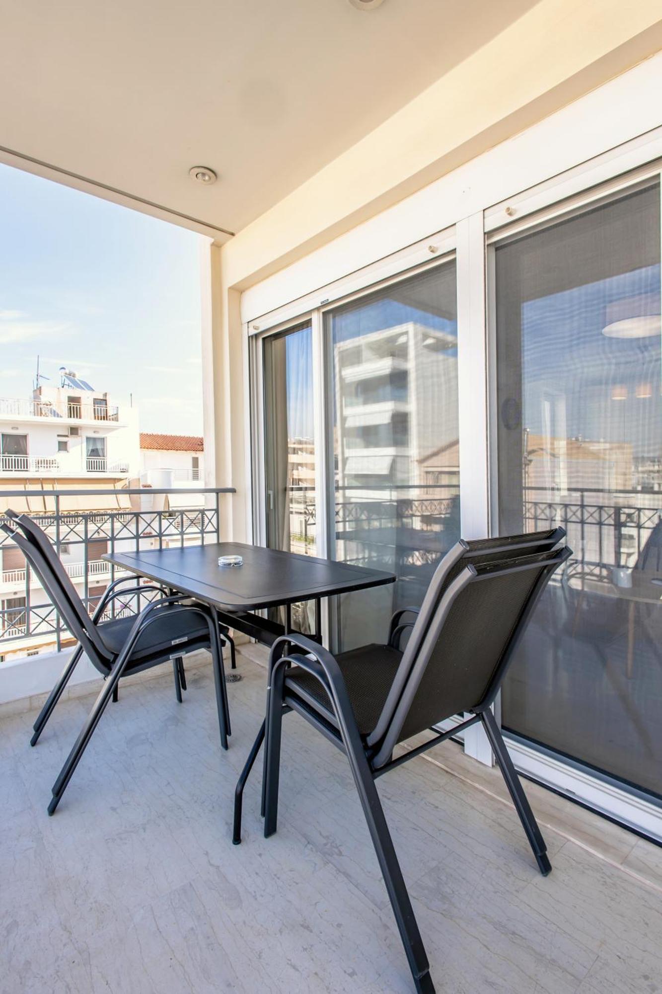 Lis153 By Smart Cozy Suites - Top Floors With Amazing City View - Available 24Hr 雅典 外观 照片