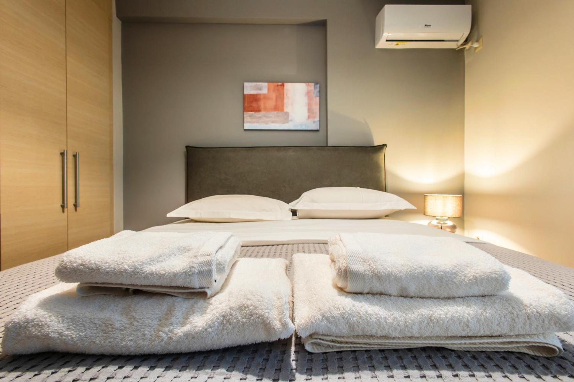 Lis153 By Smart Cozy Suites - Top Floors With Amazing City View - Available 24Hr 雅典 外观 照片