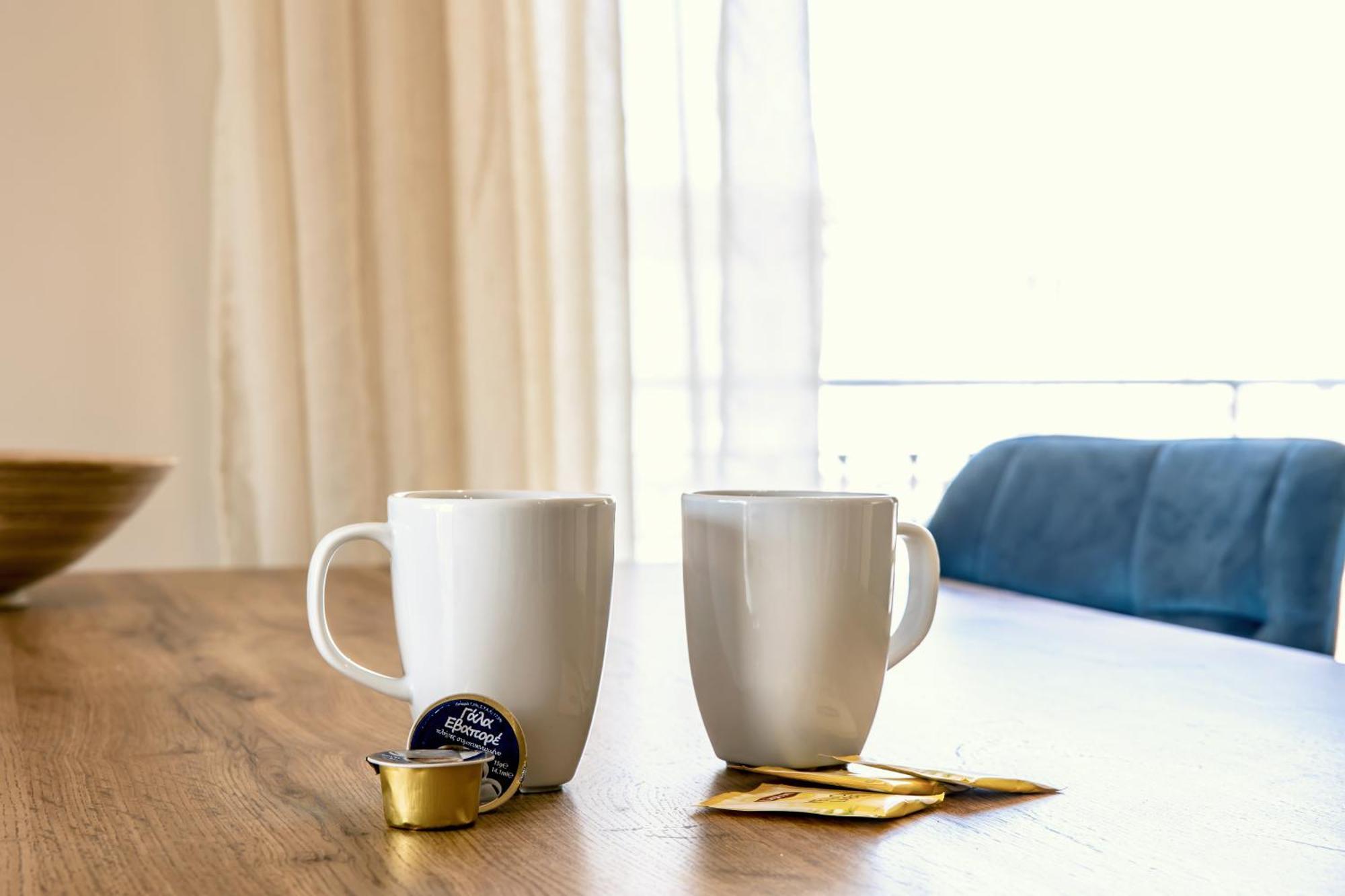 Lis153 By Smart Cozy Suites - Top Floors With Amazing City View - Available 24Hr 雅典 外观 照片