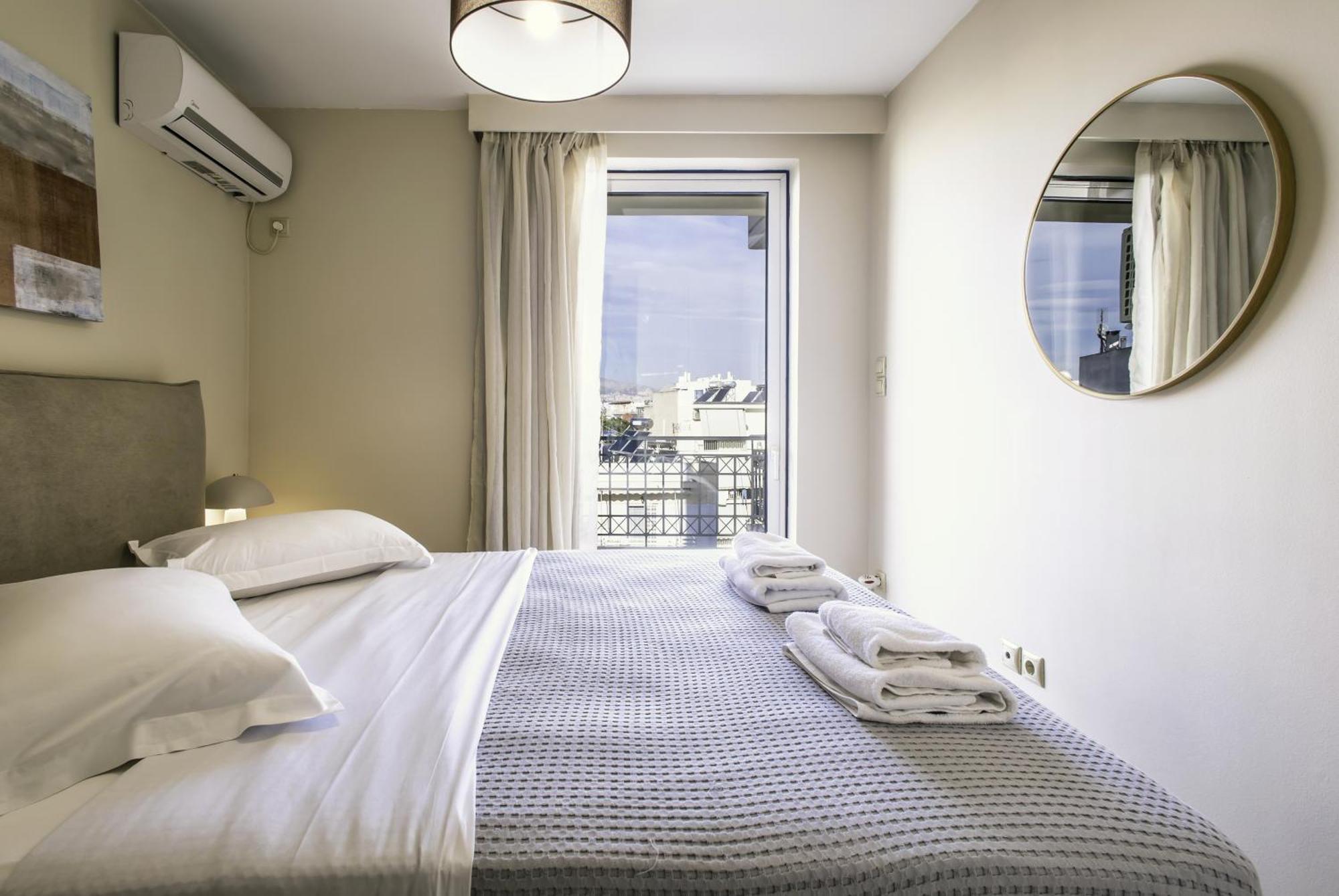 Lis153 By Smart Cozy Suites - Top Floors With Amazing City View - Available 24Hr 雅典 外观 照片